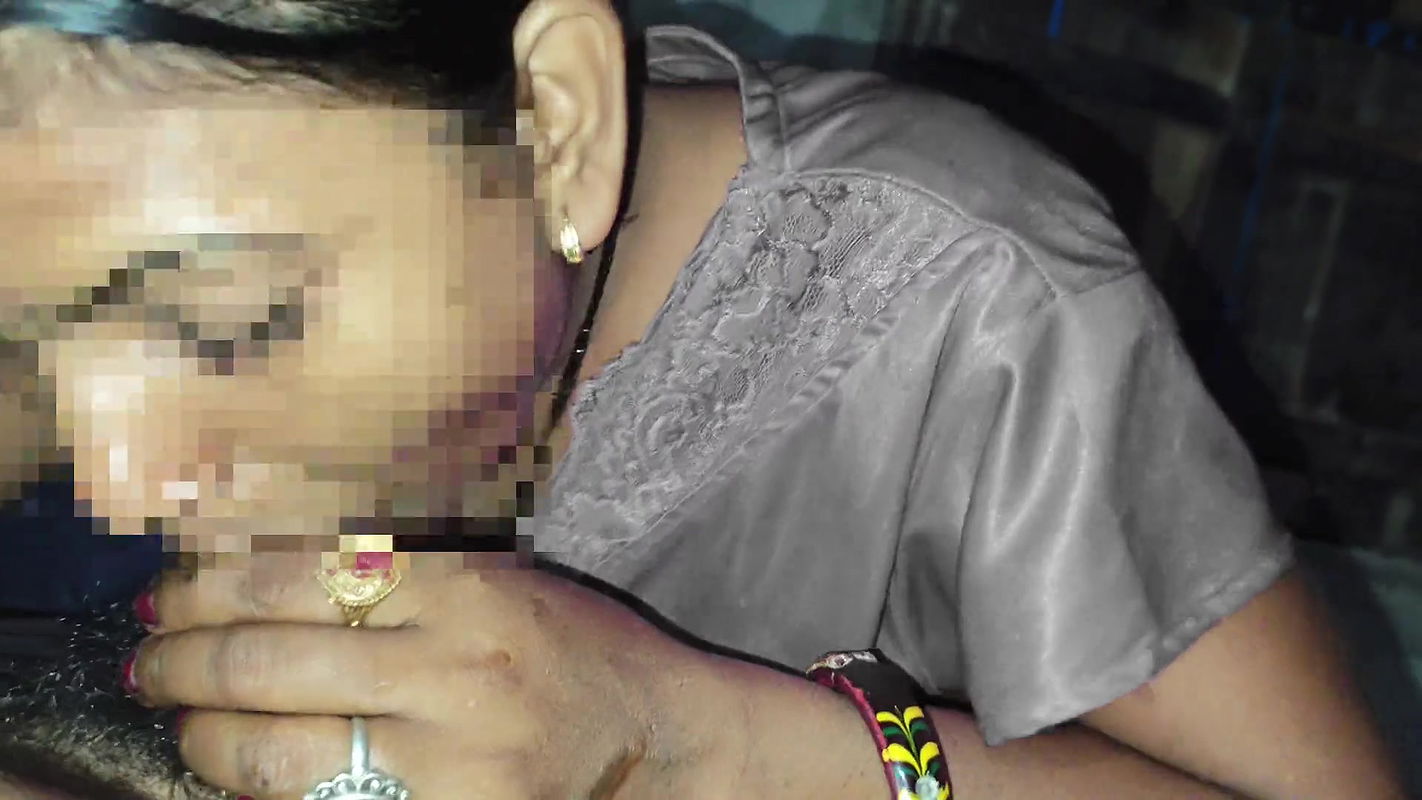 Cum in mouth Desi village bhabhi hot masterbuting and cum in mouth