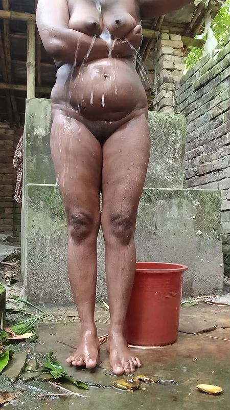 Bengali Village Girl Showering Outdoors Real Scene