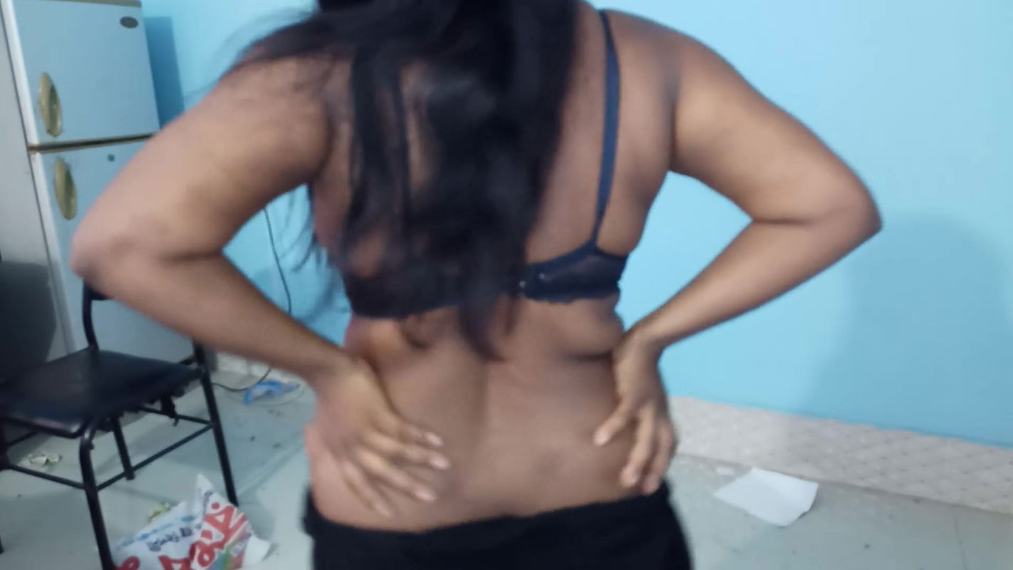 Hot Desi Girl Dancing