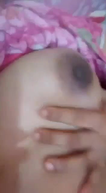 Desi wife boobs show
