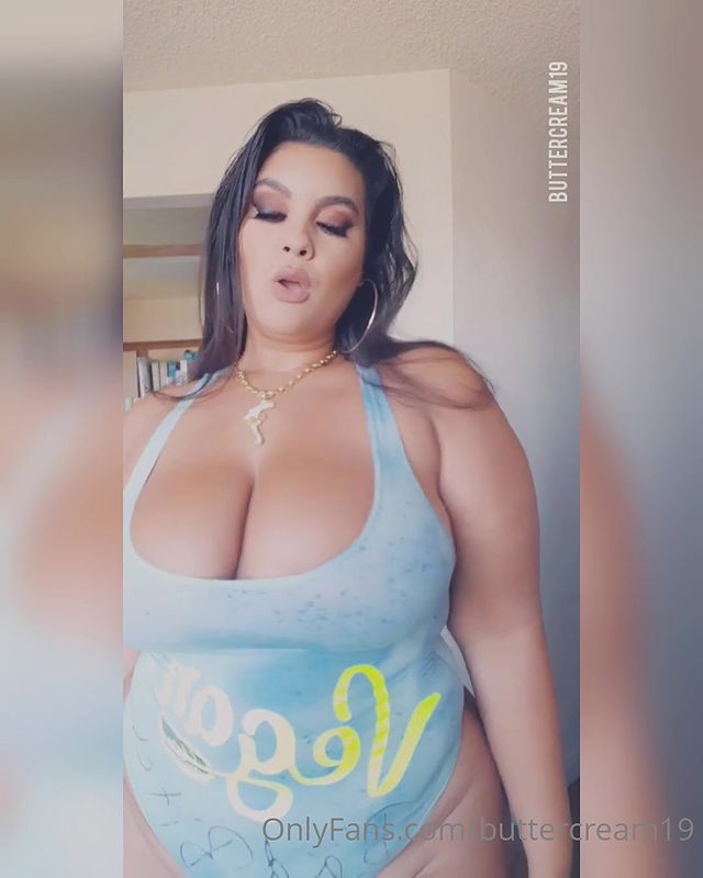 only fans start Buttercream19  videos (4)
