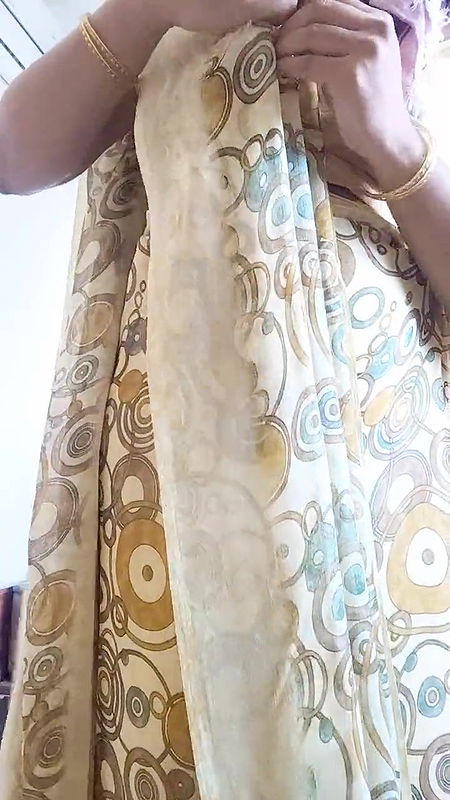 Tamil Item Swetha Nude Bathing And Dress Change