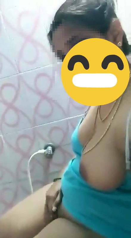 Tamil college professor masturbating at college bathroom