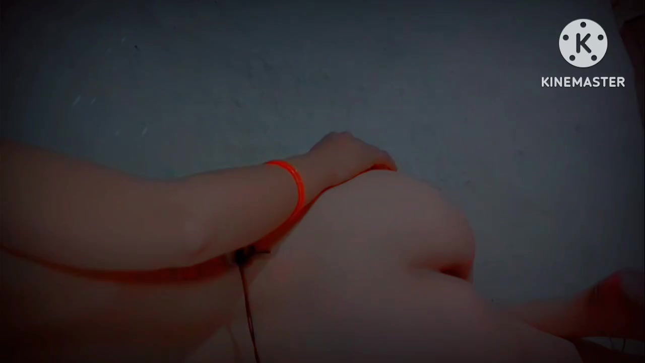 Mera balma tha meri ass aur pussy ki fuck bahut karta tha ab mera pussy aur ass bahut desolate pada hai meri pussy very aroused bahut hit hai