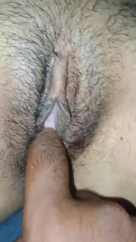 Labli bhabhi enjoy fingering_02_Labli bhabhi apne choot me ugli dalwa ke maza lete hui