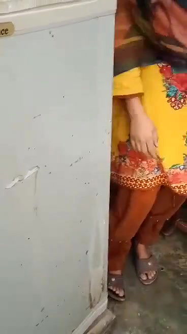 Beautiful Paki Pathan Wife Showing Lover