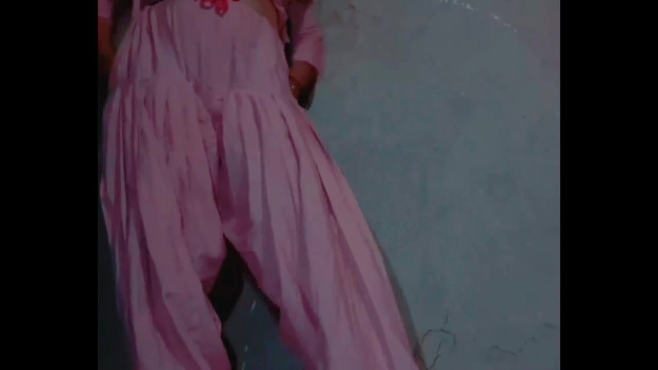 Hot very sexy bhabhi ki pussy very hot pussy very sexy ass bhabhi ji very aaj arousal mein agar koi aaj kai sare cock mil jata sabka pani