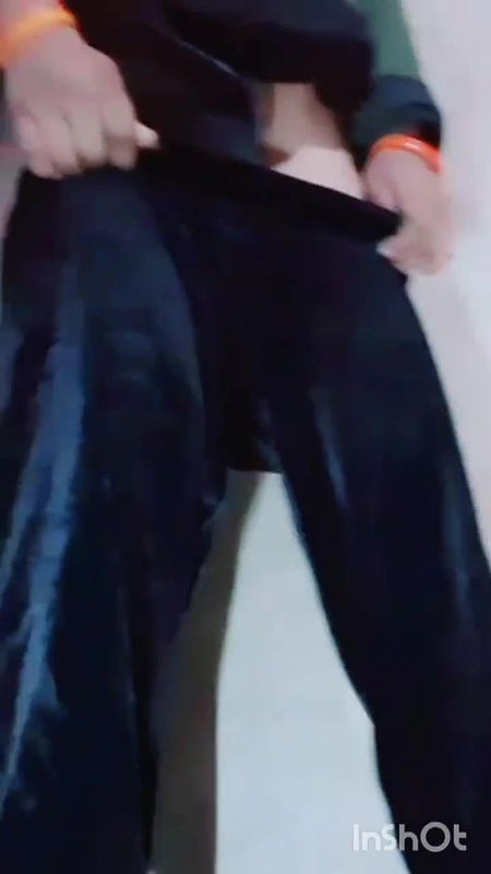 Hot sexy body hot sexy desi girl has become young in teen age 18+, at this age 18+ she has become crazy for sex while having sex, she