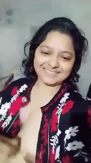 Desi bhabi sexy boobs