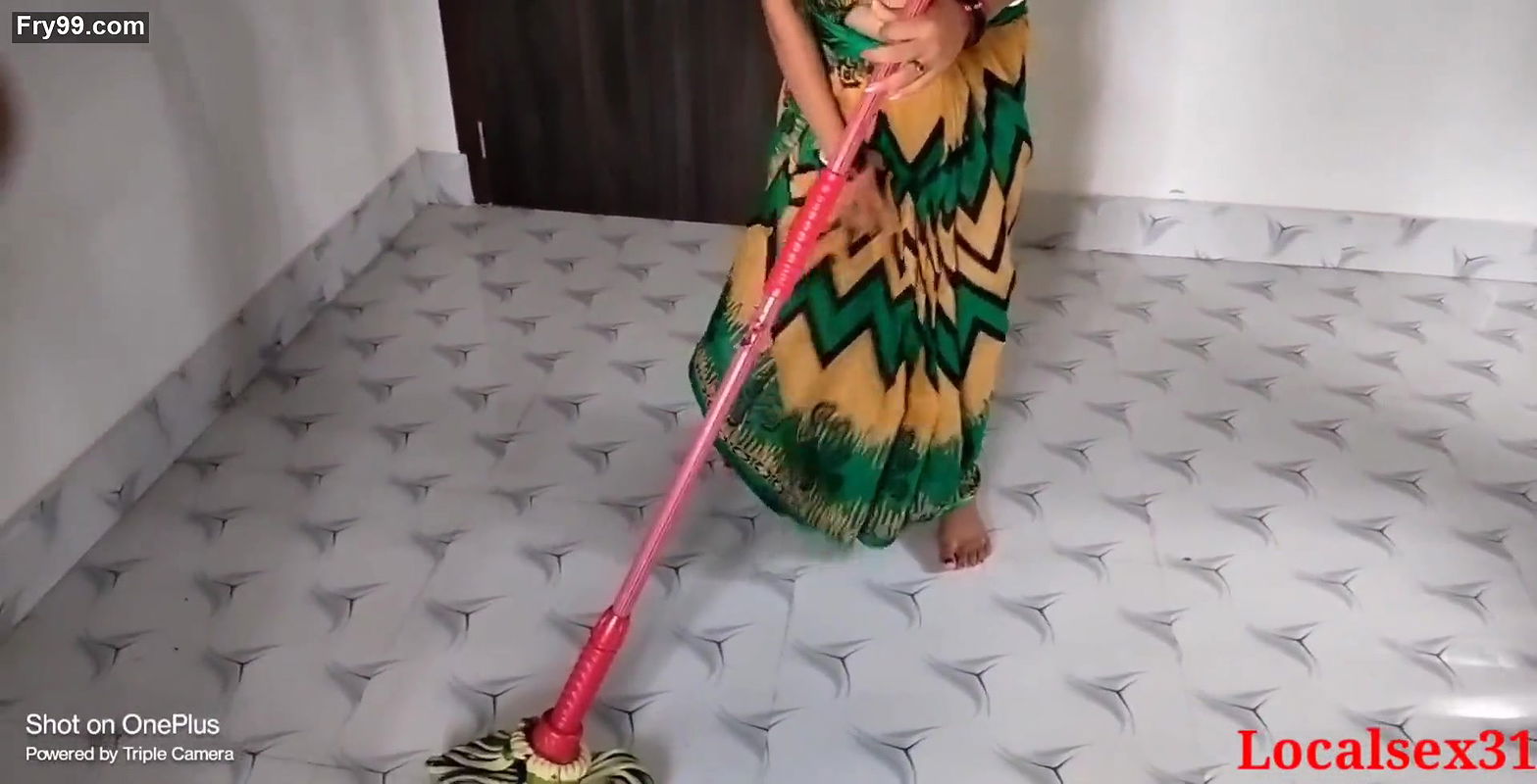 Green Saree indian Mature Mom Sex In Fivester Hotel ( Official Video By Localsex31)