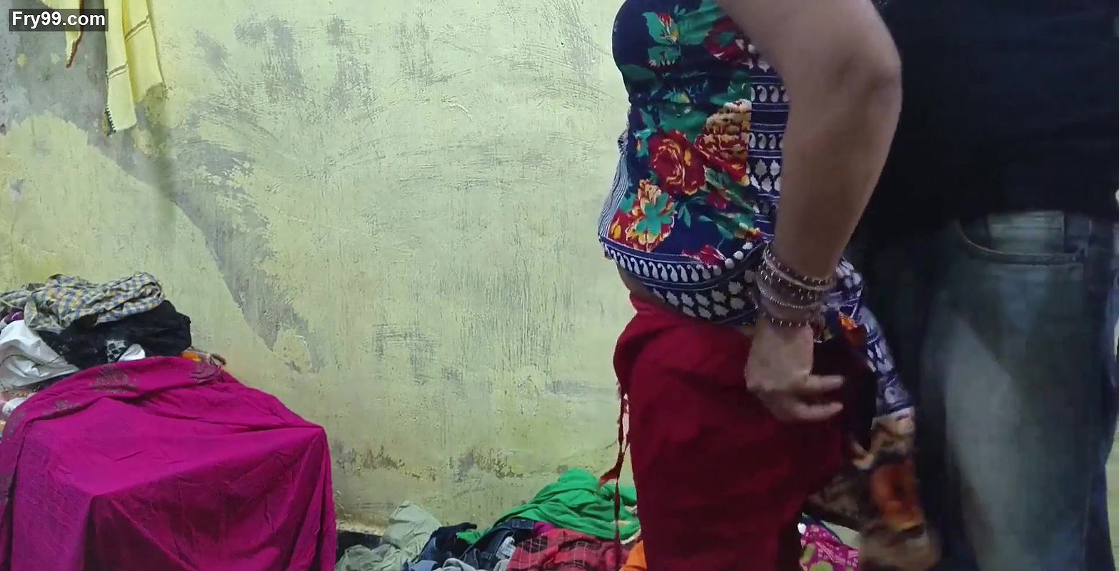 For a thousand rupees, the young maid took off her dress and got her pussy killed.