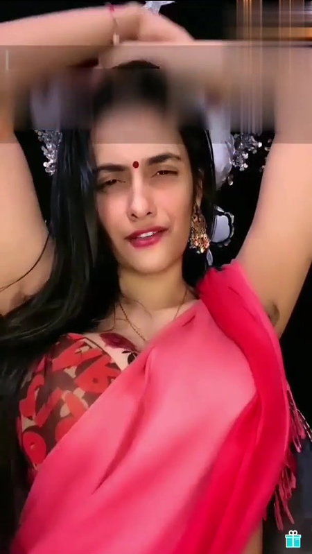 Nishala Nishanka Teasing Viewers by Showing Hairy Armpits on Premium Live
