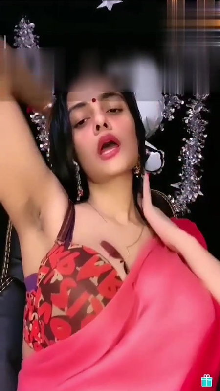 Nishala Nishanka Teasing Viewers by Showing Hairy Armpits on Premium Live