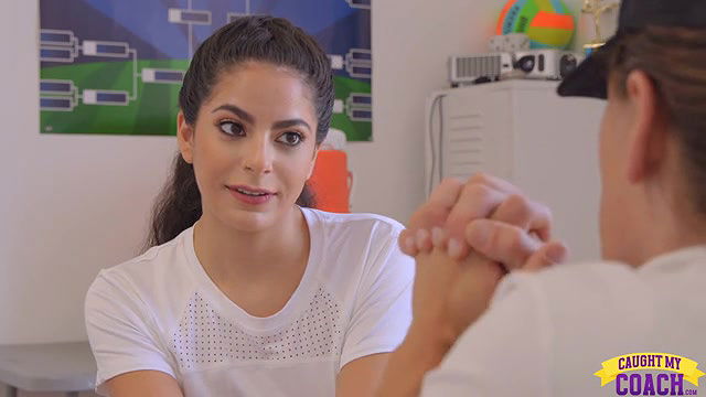 caughtmycoach you need to wear a bra to practice long