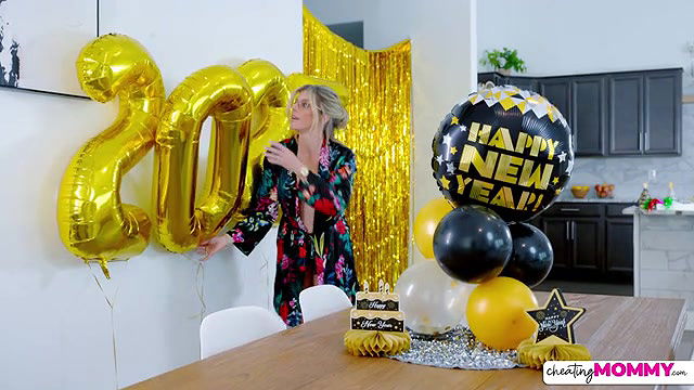 cheatingmommy stepmoms new years glory hole long