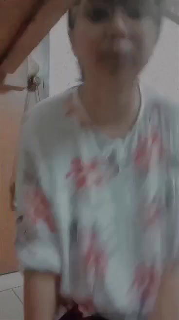 Cute Desi Girl Showing Boobs