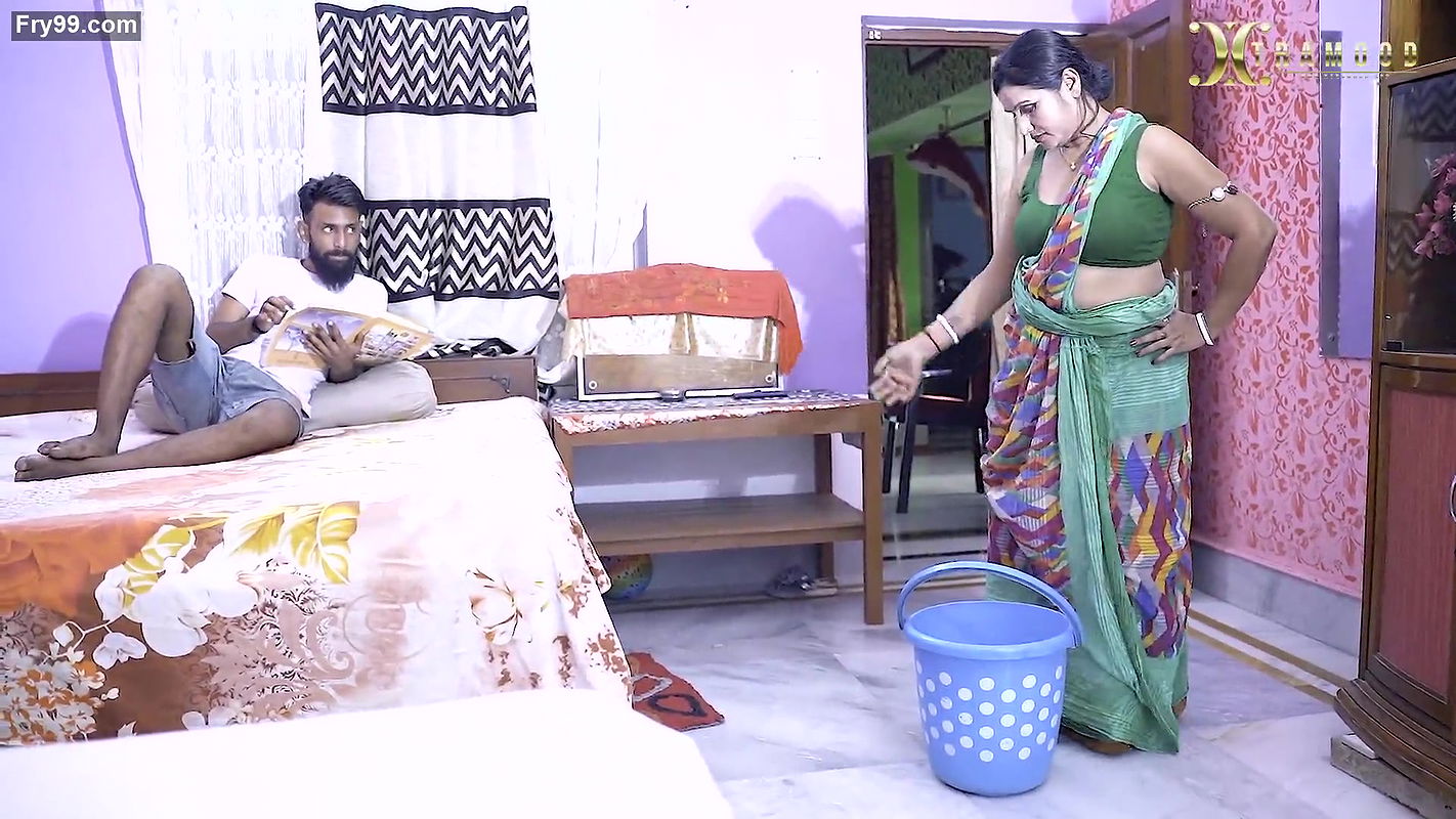 GHAR KA MALIK NAUKRANI KO CHOD DIYA