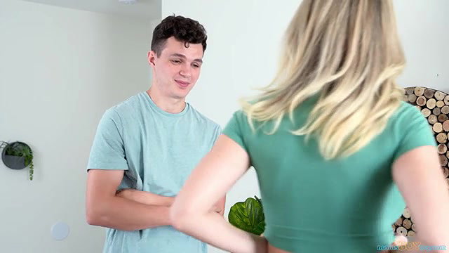 momsboytoy stepmoms sexy socials long