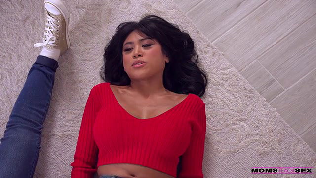 momsteachsex game on stepmom long