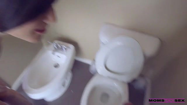 momsteachsex morning wood long