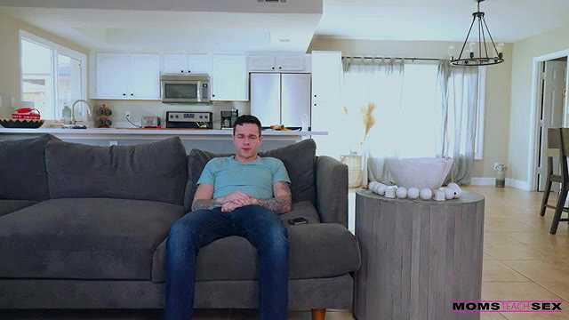 momsteachsex no looking at stepmommy long