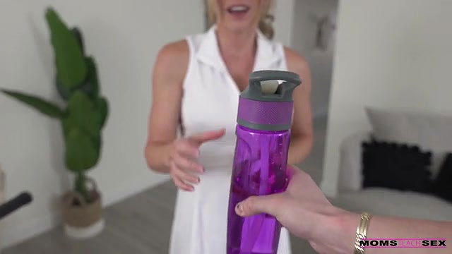 momsteachsex stepmom helps me sharpen up my game long