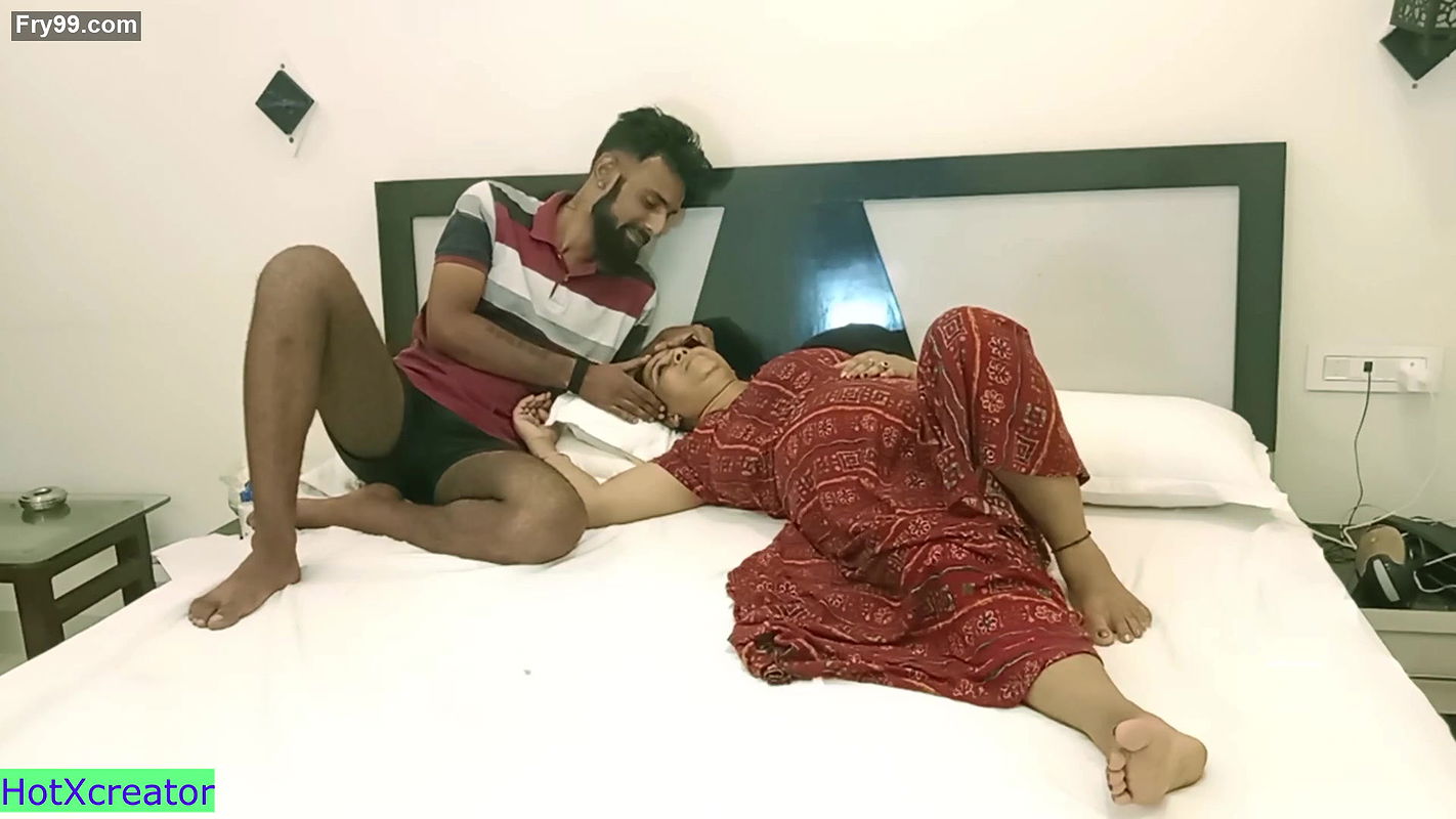 Desi hot bhabhi nevermind sex with husband brother! Hindi sex