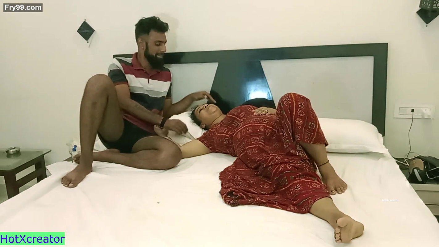 Desi hot bhabhi nevermind sex with husband brother! Hindi sex