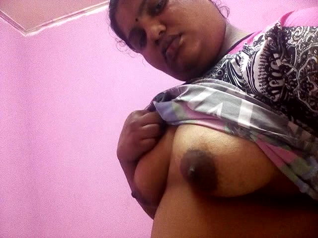 Milf bhabhi showing