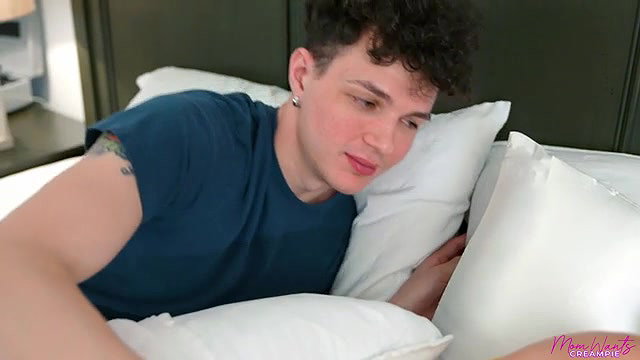 momwantscreampie stepmoms cuddle buddy long
