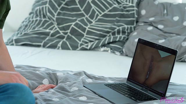 momwantscreampie when stepmom caught me jacking off long