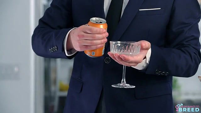 momwantstobreed man up and breed your stepmom long