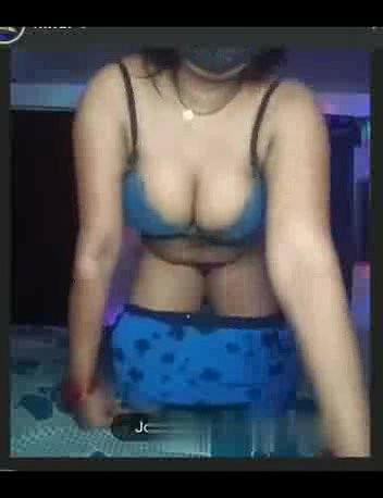 Honey Hindi on Stripchat Show Huge Ass
