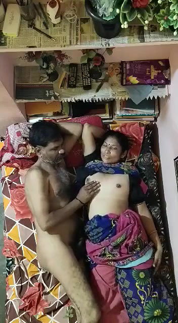 Mature couple fucking mms