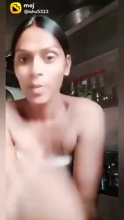 Desi cute girl hot Boobs show