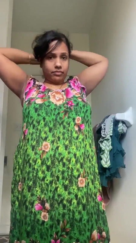 Mature Desi Wife Nude Selfie