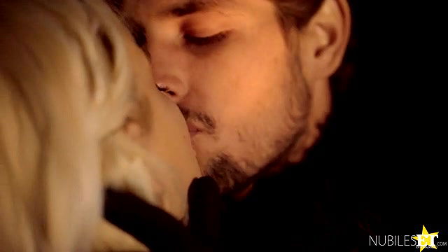 nubilesporn throne games mother of dragons long