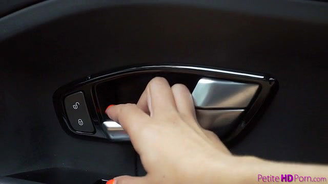 petitehdporn girls will play long