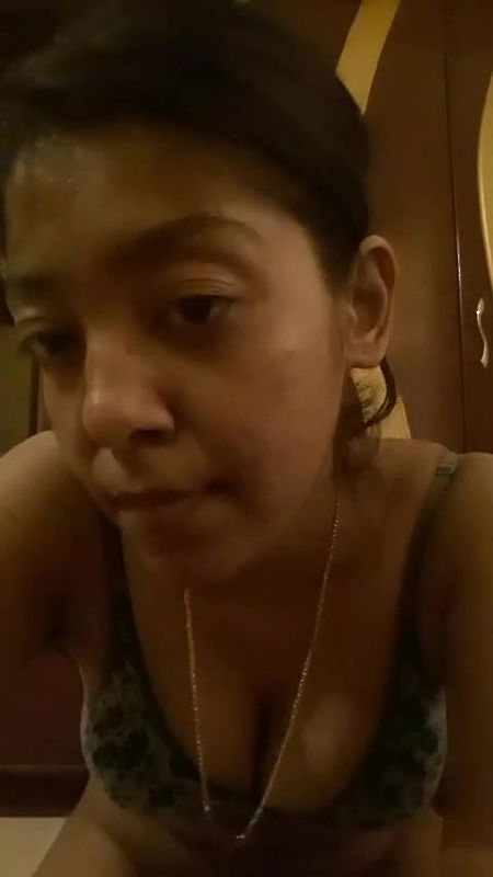 MOST REQUEST INDIAN HOT SEXY FACE GIRL WITH HUNGRY EXPRESSIONS