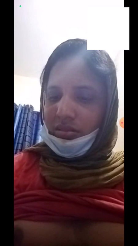 Married Bhabi Showing and Fingering