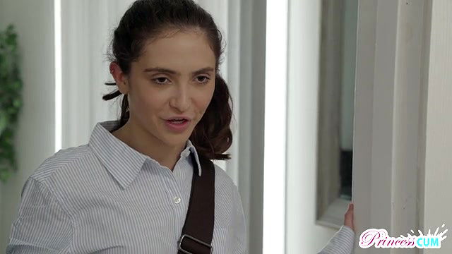 princesscum step sisters special delivery long