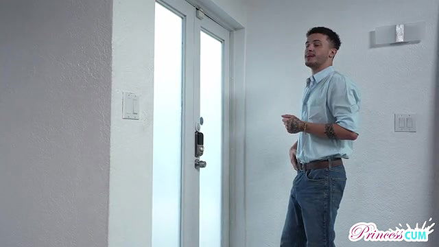 princesscum why is your pussy out stepsis long