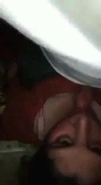 Paki Couple blowjob inside kambal