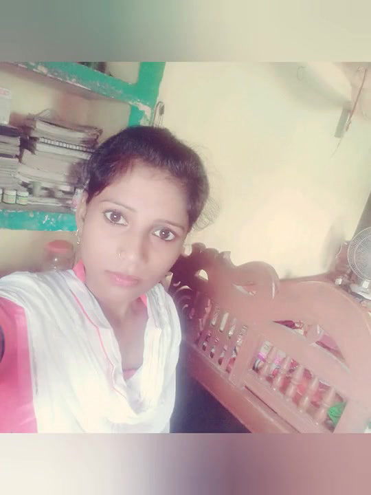 Sexy Village Girl Shows her Boobs and Pussy