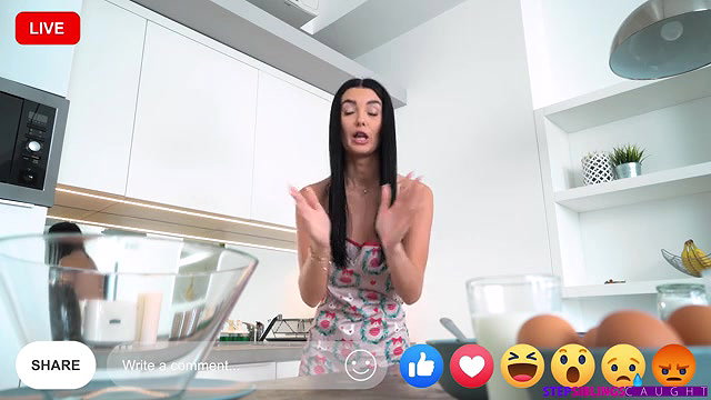 stepsiblingscaught giving stepbro my muffin long