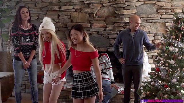 stepsiblingscaught pussy in a box long