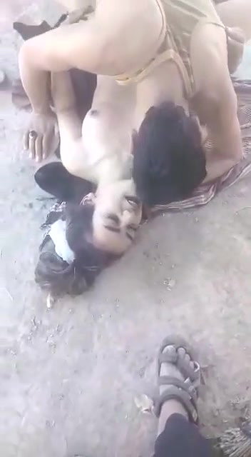 Pashto girl outdoor fucking fun with her boyfriends
