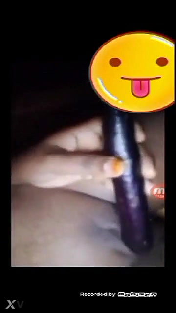 Village Bhabi Masturbating
