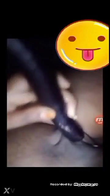 Village Bhabi Masturbating