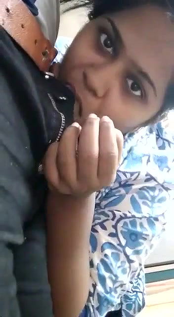 Sexy Desi Bhabhi Blowjob